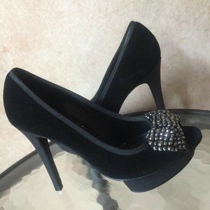 BCBG 6B Velvet Black Suede Open Toe Platform Pumps